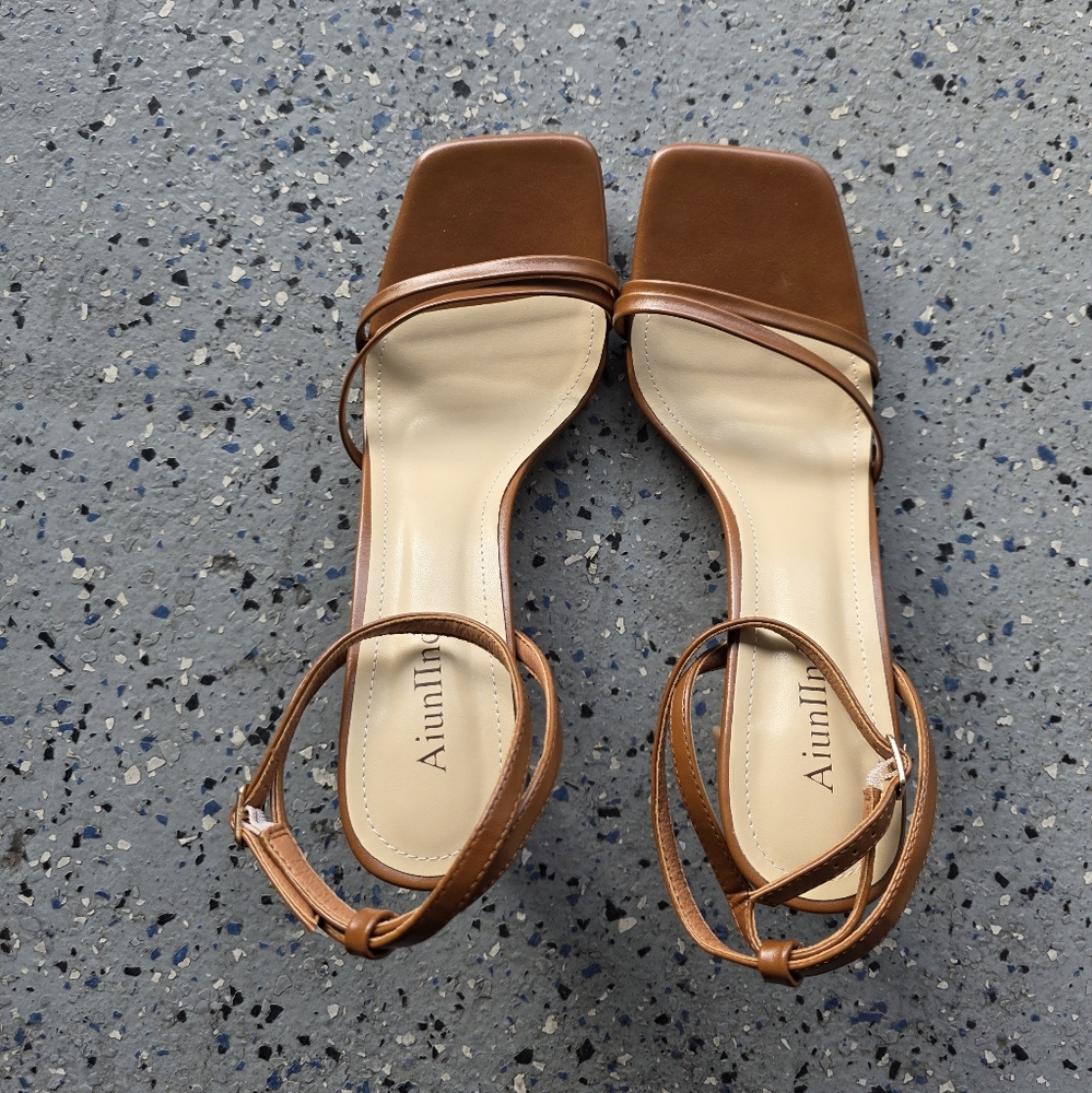 Women's Brown Strappy Sandals